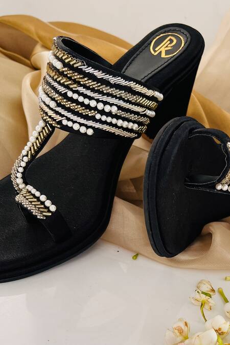 Buy_Preet Kaur_Black Embroidery Aaina Kolhapuri Heels 