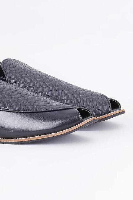 Rng Safawala Black Basket Woven Slip-on Mules Online at Aza Fashions Rng Safawala_Black Basket Woven Slip-on Mules _Online_at_Aza_Fashions