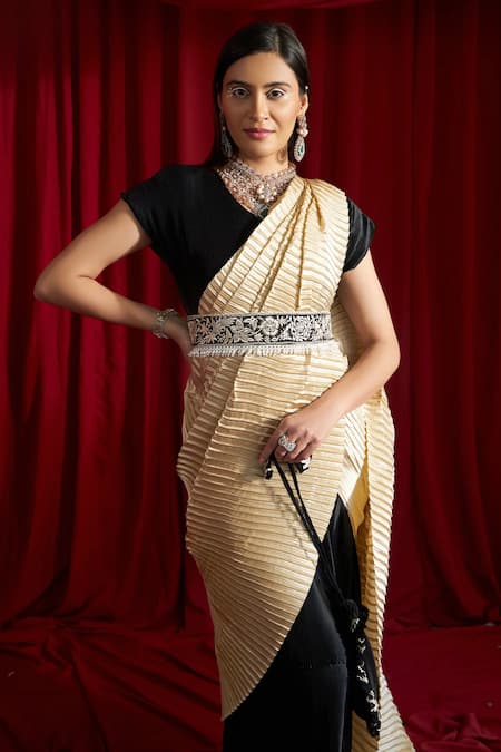 Shop_Tasuvure Indes_Beige Silk V-neck Black And Pleated Saree Set _at_Aza_Fashions