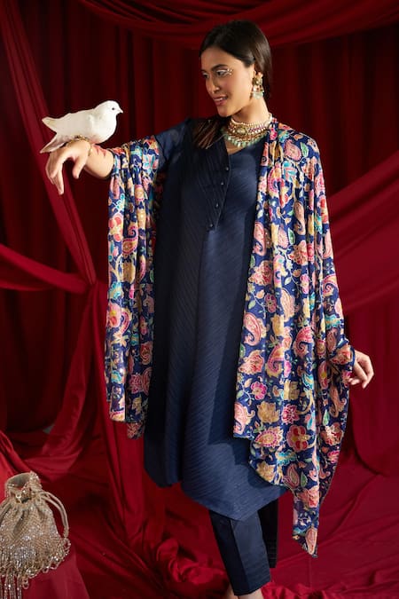 Tasuvure Indes V Neck Tunic Set With Floral Printed Dupatta 