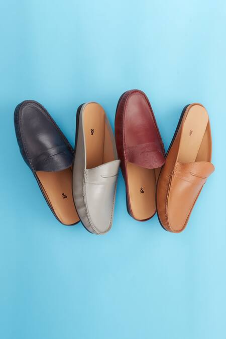 Buy_Baron & Bay_Black Plain Arno Backless Loafers  _Online_at_Aza_Fashions