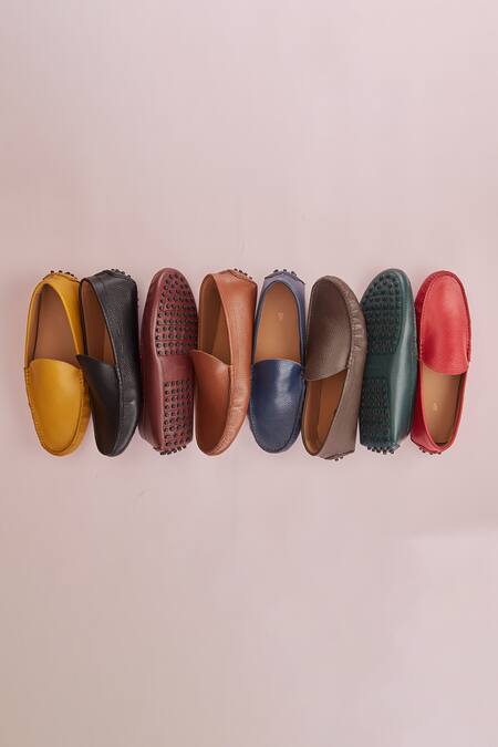 Baron & Bay_Red Marino Milled Round Toe Textured Shoes  _Online_at_Aza_Fashions