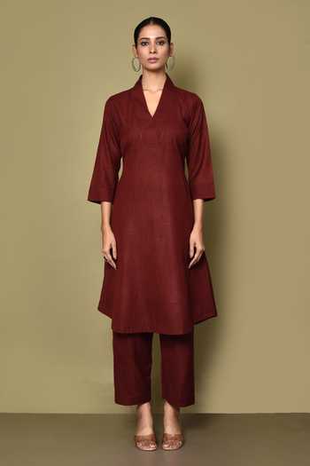 Shop_Samyukta Singhania_Maroon Cotton V-neck Stand V Collar Kurta With Pant _Online_at_Aza_Fashions