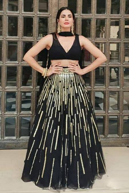 Buy_Diyarajvvir_Black Organza, Tulle V Neck Embellished Lehenga Set_Online_at_Aza_Fashions