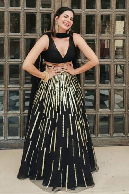 Shop_Diyarajvvir_Black Organza, Tulle V Neck Embellished Lehenga Set_Online_at_Aza_Fashions