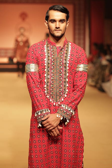 Shop Nitya Bajaj Red Cotton Hand Block Printed Ajrakh Kurta Set Online at Aza Fashions Shop_Nitya Bajaj_Red Cotton Hand Block Printed Ajrakh Kurta Set _Online_at_Aza_Fashions