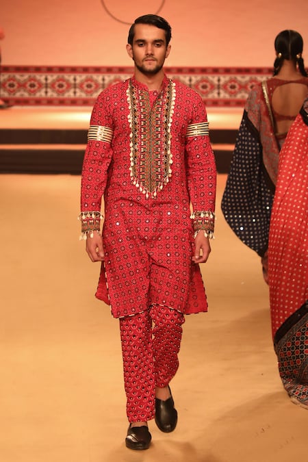 Nitya Bajaj Red Cotton Hand Block Printed Ajrakh Kurta Set at Aza Fashions Nitya Bajaj_Red Cotton Hand Block Printed Ajrakh Kurta Set _at_Aza_Fashions