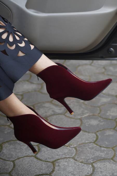 Shradha Hedau Footwear Couture Maroon Valentina Solid Boots Online at Aza Fashions Shradha Hedau Footwear Couture_Maroon Valentina Solid Boots _Online_at_Aza_Fashions