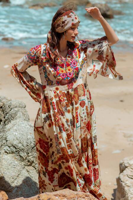 Buy_Pds By Sneha_Ivory Crepe Embroidered Resham V Neck Printed Jumpsuit  _Online_at_Aza_Fashions