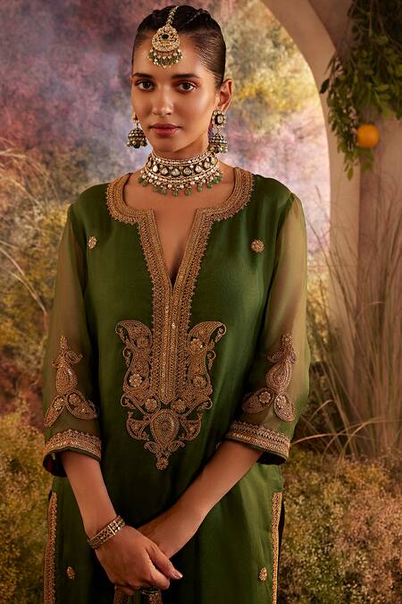 Buy Charu Makkar Green Organza, Silk Embroidery Split V-neck Straight Kurta Pant Set Online at Aza Fashions Buy_Charu Makkar_Green Organza, Silk Embroidery Split V-neck Straight Kurta Pant Set _Online_at_Aza_Fashions