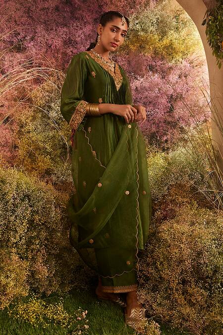 Charu Makkar Green Organza, Organza, Embroidery V-neck A-line Kurta Pant Set Online at Aza Fashions Charu Makkar_Green Organza, Organza, Embroidery V-neck A-line Kurta Pant Set _Online_at_Aza_Fashions