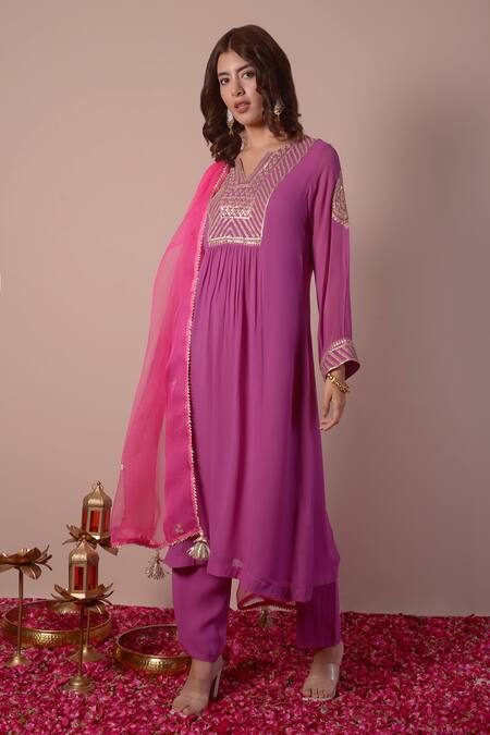 Shop Surabhi Arya Purple Georgette, Organza Gota Patti, Sequins, Embroidery Split V-neck Kurta Set Online at Aza Fashions Shop_Surabhi Arya_Purple Georgette, Organza Gota Patti, Sequins, Embroidery Split V-neck Kurta Set _Online_at_Aza_Fashions