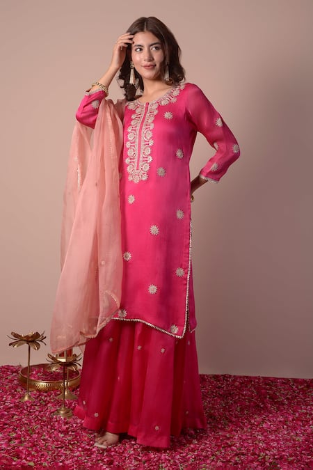 Surabhi Arya_Magenta Organza Embroidery, Gota Patti, Zari Round Flower Kurta Sharara Set _Online_at_Aza_Fashions