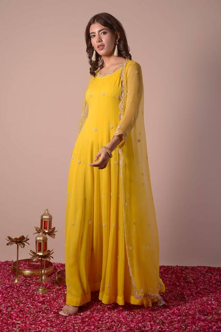 Surabhi Arya_Yellow Georgette, Organza Beads, Zari Floral Embroidered Anarkali With Jacket _at_Aza_Fashions
