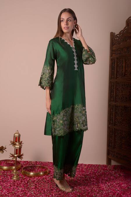 Shop_Surabhi Arya_Emerald Green Silk Embroidery V-neck Border Kurta And Palazzo Set _Online_at_Aza_Fashions