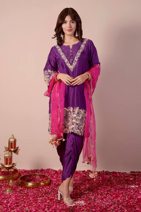 Surabhi Arya_Purple Bamboo, Organza, Silk Sequins, Embroidery, Zari Split Neckline Kurta Set _Online_at_Aza_Fashions