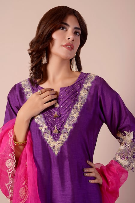 Surabhi Arya_Purple Bamboo, Organza, Silk Sequins, Embroidery, Zari Split Neckline Kurta Set _at_Aza_Fashions