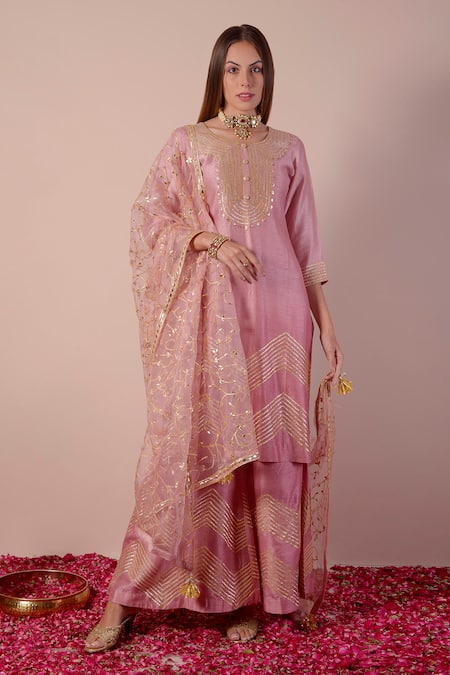 Surabhi Arya Ombre Embroidered Kurta Set 