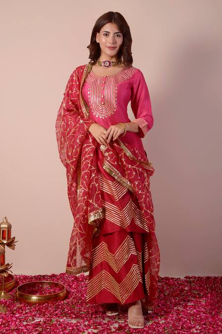 Shop_Surabhi Arya_Red Bamboo, Organza Embroidery, Gota Patti Round Neck Work Kurta Set _Online_at_Aza_Fashions