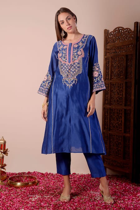 Surabhi Arya Silk Chanderi Embroidered Kurta & Pant Set 