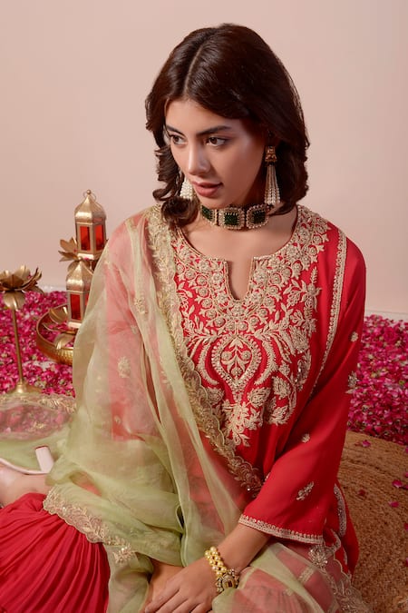 Surabhi Arya_Red Georgette, Organza Gota Patti, Sequins, Zari Split Embroidered Kurta Set _at_Aza_Fashions