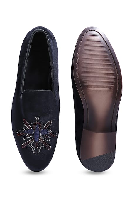 Asuka Dabka Embroidered Mojaris 