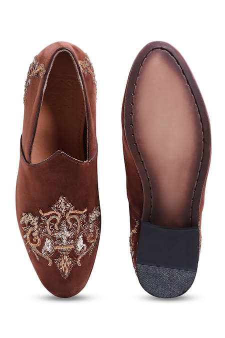 Asuka Brown Velvet Cutdana Work Mojaris 