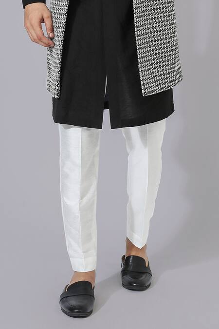 Chatenya Mittal_Black Georgette, Cotton, Silk Embroidery Textured And White Bundi Kurta Set _Online_at_Aza_Fashions