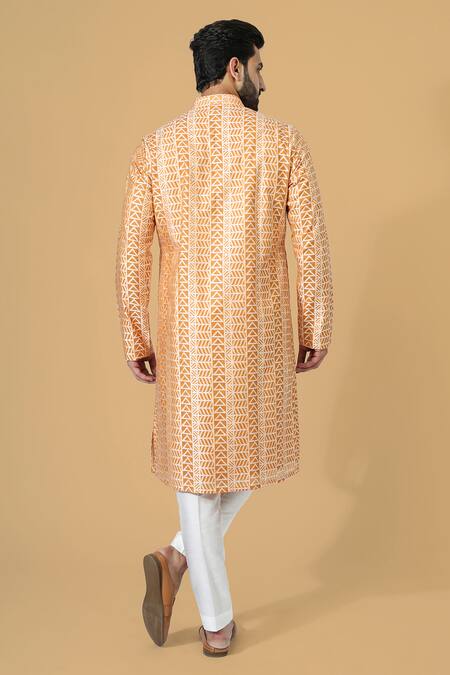 Shop Chatenya Mittal Orange Silk, Cotton Geometric Print Kurta Set at Aza Fashions Shop_Chatenya Mittal_Orange Silk, Cotton Geometric Print Kurta Set_at_Aza_Fashions