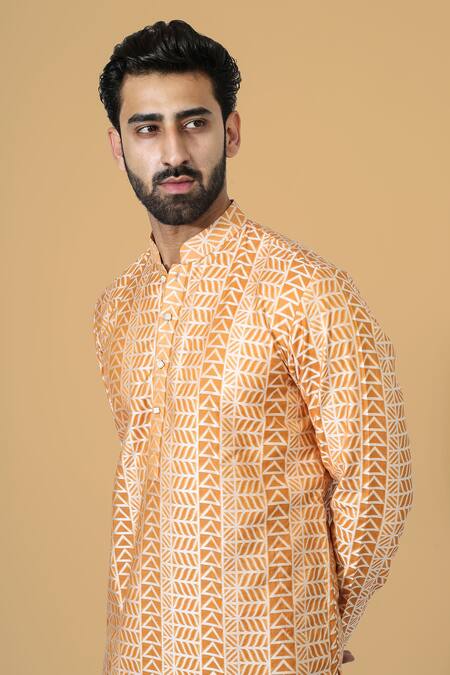 Buy Chatenya Mittal Orange Silk, Cotton Geometric Print Kurta Set Online at Aza Fashions Buy_Chatenya Mittal_Orange Silk, Cotton Geometric Print Kurta Set_Online_at_Aza_Fashions
