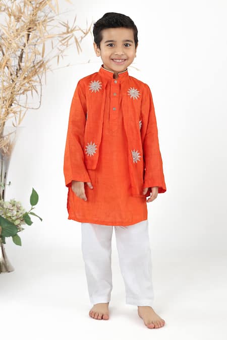 LA DEE DA Zari Embroidered Panelled Kurta Set 