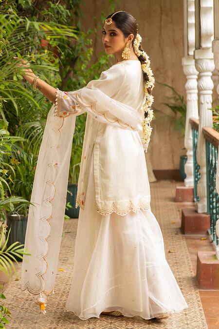 Shop_Ajiesh Oberoi_Ivory Silk, Organza, Cotton, Muslin Embroidery Round Gehna Kurta Sharara Set _Online_at_Aza_Fashions