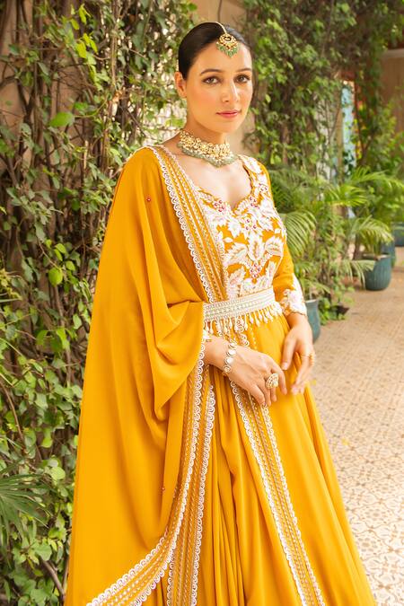Buy_Ajiesh Oberoi_Yellow Georgette, Lycra, Muslin Embroidery Sweetheart Neck Hasrat Anarkali Set _Online_at_Aza_Fashions