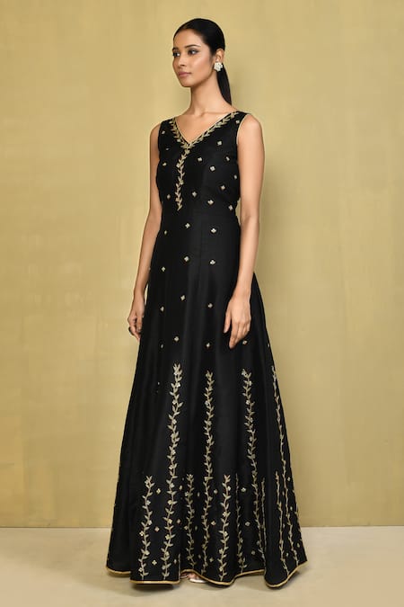 Samyukta Singhania_Black Silk Sequins, Cut Work V-neck Hand Embroidered Gown _at_Aza_Fashions