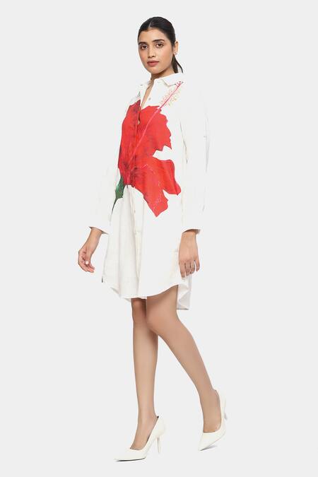 Satya Paul White Linen Embroidery Collared Singular Hibiscus Print Tunic Online at Aza Fashions Satya Paul_White Linen Embroidery Collared Singular Hibiscus Print Tunic _Online_at_Aza_Fashions