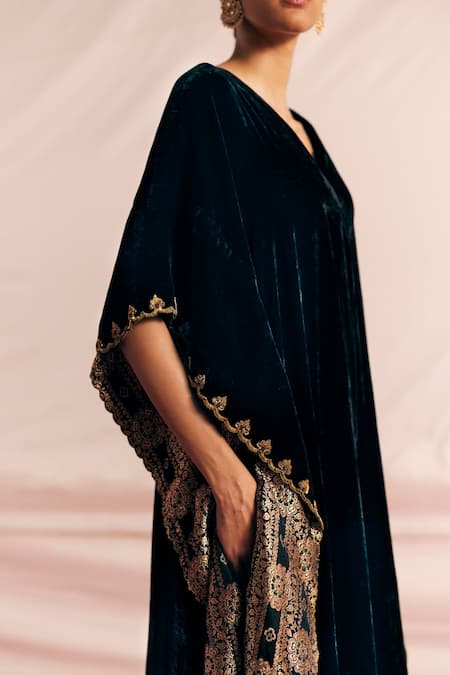 Mimamsaa_Black Silk, Velvet Sequins, Embroidery V-neck Dhianni Border Kaftan And Pant Set _at_Aza_Fashions
