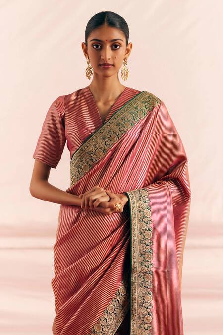 Mimamsaa_Magenta Satin Silk Veera Border Saree With Unstitched Blouse Piece  _Online_at_Aza_Fashions