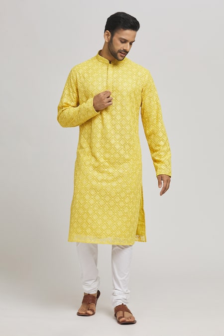 Aham-Vayam Yellow Cotton Embroidered Thread Phoolpatti Kurta And Churidar Set 