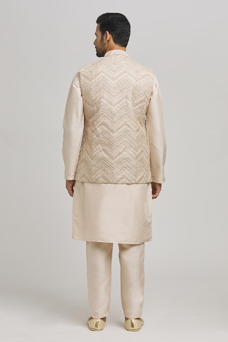 Aham-Vayam Chevron Embroidered Bundi Kurta Set 