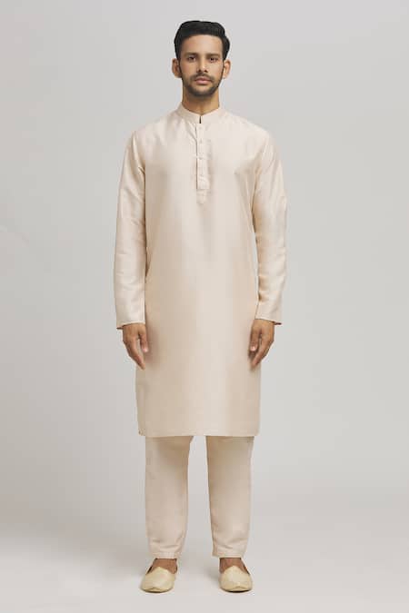 Aham-Vayam Ivory Cotton Embroidery Chevron Bundi Kurta Set Online at Aza Fashions Aham-Vayam_Ivory Cotton Embroidery Chevron Bundi Kurta Set _Online_at_Aza_Fashions