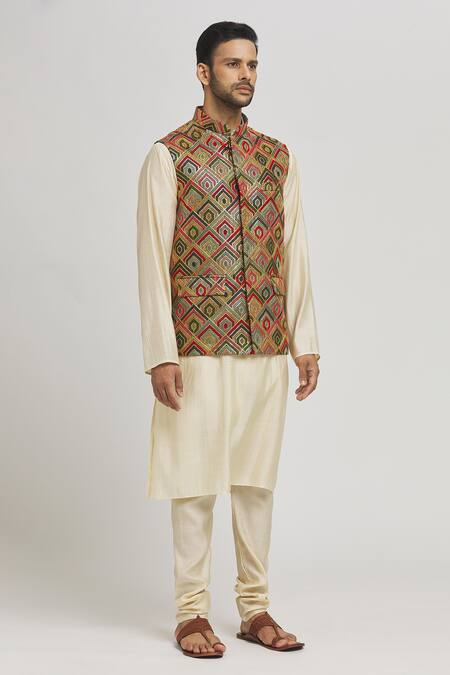 Buy_Aham-Vayam_Yellow Cotton Embroidery Geometric Thread Bundi Jacket _Online_at_Aza_Fashions