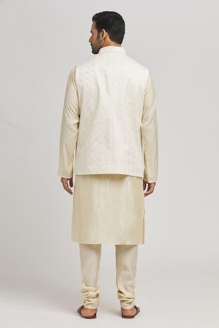 Aham-Vayam Geometric Embroidered White Bundi Jacket 