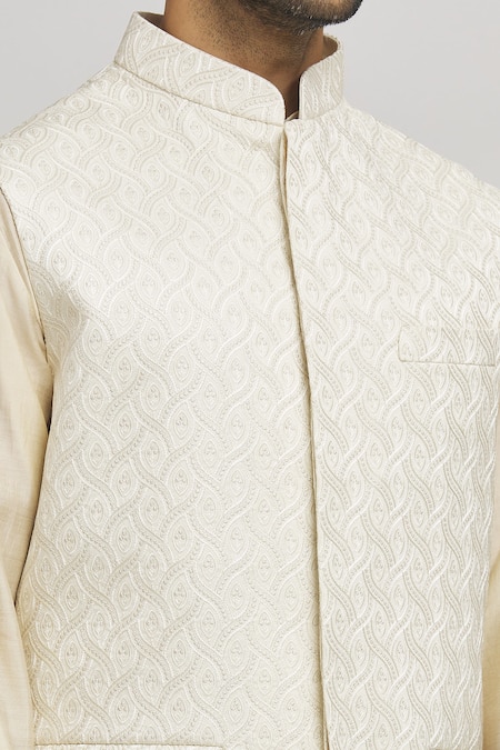 Aham-Vayam White Cotton Embroidery Geometric Bundi Jacket at Aza Fashions Aham-Vayam_White Cotton Embroidery Geometric Bundi Jacket _at_Aza_Fashions