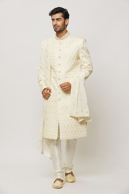 Aryavir Malhotra Off White Sequins Dahlia Bloom Embroidered Dupatta