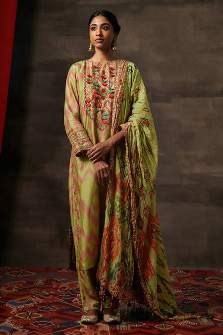 Saundh_Green Silk Cut Work, Beads Round Neck Hema Geometric Print Kurta Set_Online_at_Aza_Fashions