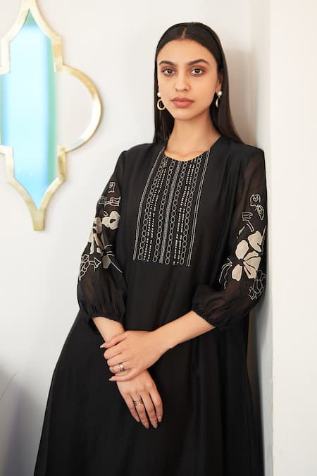 Shop_Vaayu_Black Muslin, Cotton Embroidery Round Neck Thread Yoke Kurta And Pant Set _Online_at_Aza_Fashions