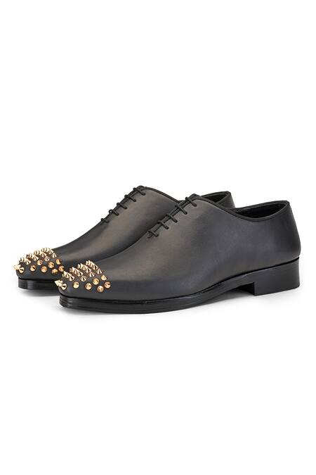Shutiq_Black Embellished Roush Arrowhead Lace-up Shoes _Online_at_Aza_Fashions