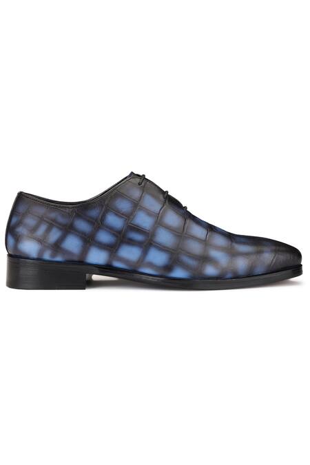 Shutiq_Blue Textured Scalin Pattern Lace-up Shoes _Online_at_Aza_Fashions
