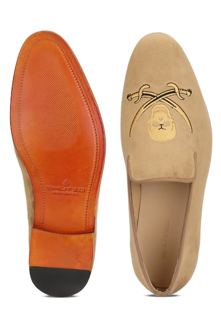 Shutiq Beige Skull Hand Embroidered Slip-On Shoes 