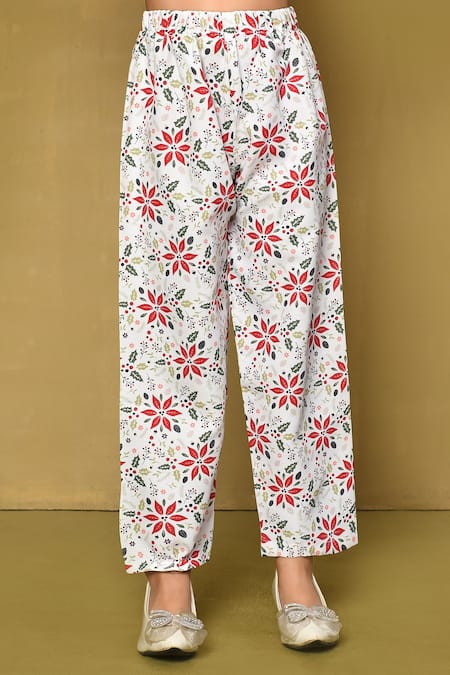 Petite Pomme_White Cotton Xmas Autumn Swirl Print Night Suit_at_Aza_Fashions